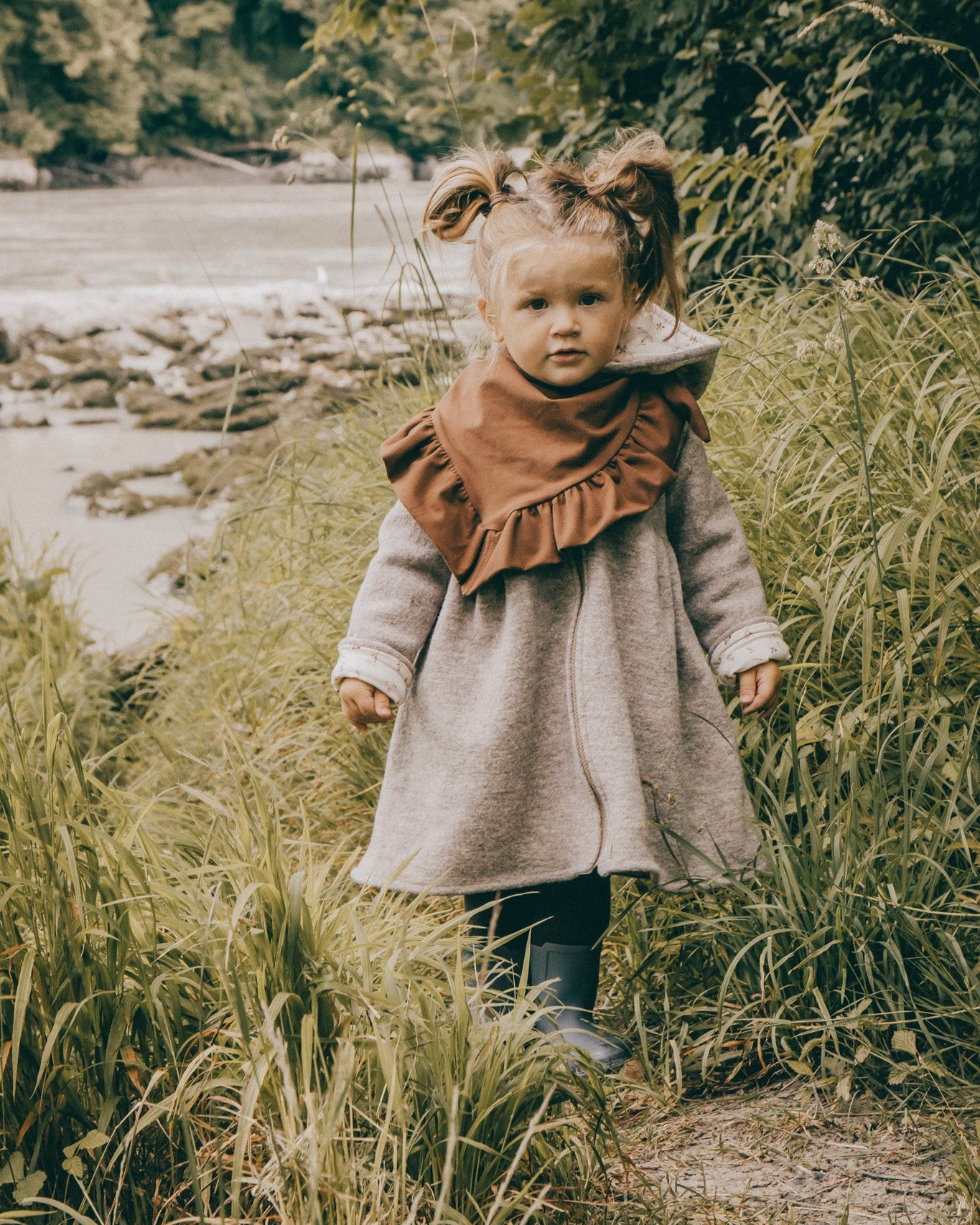 ruffled scarf