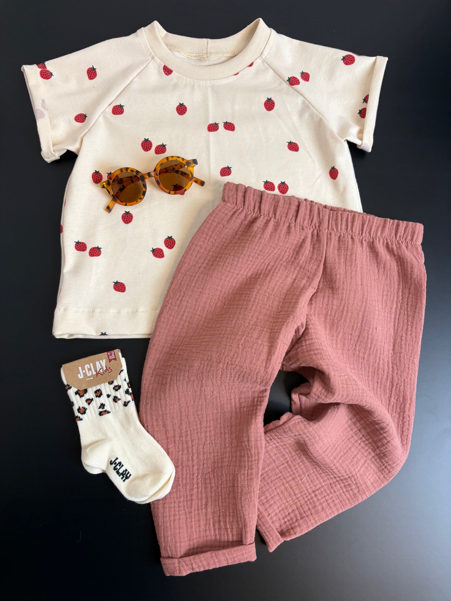 Oversized-Shirt Erdbeeren