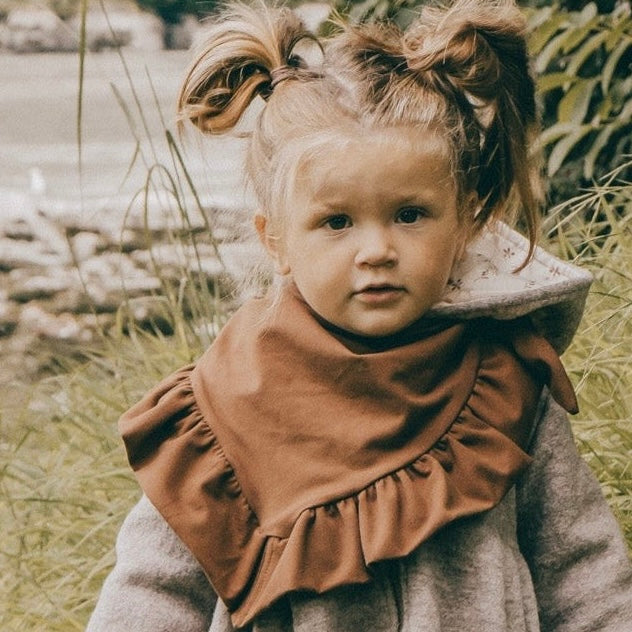 ruffled scarf