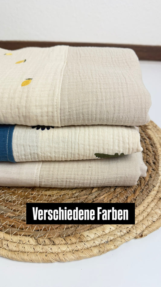Musselindecke handmade | ca. 130 x 175 cm