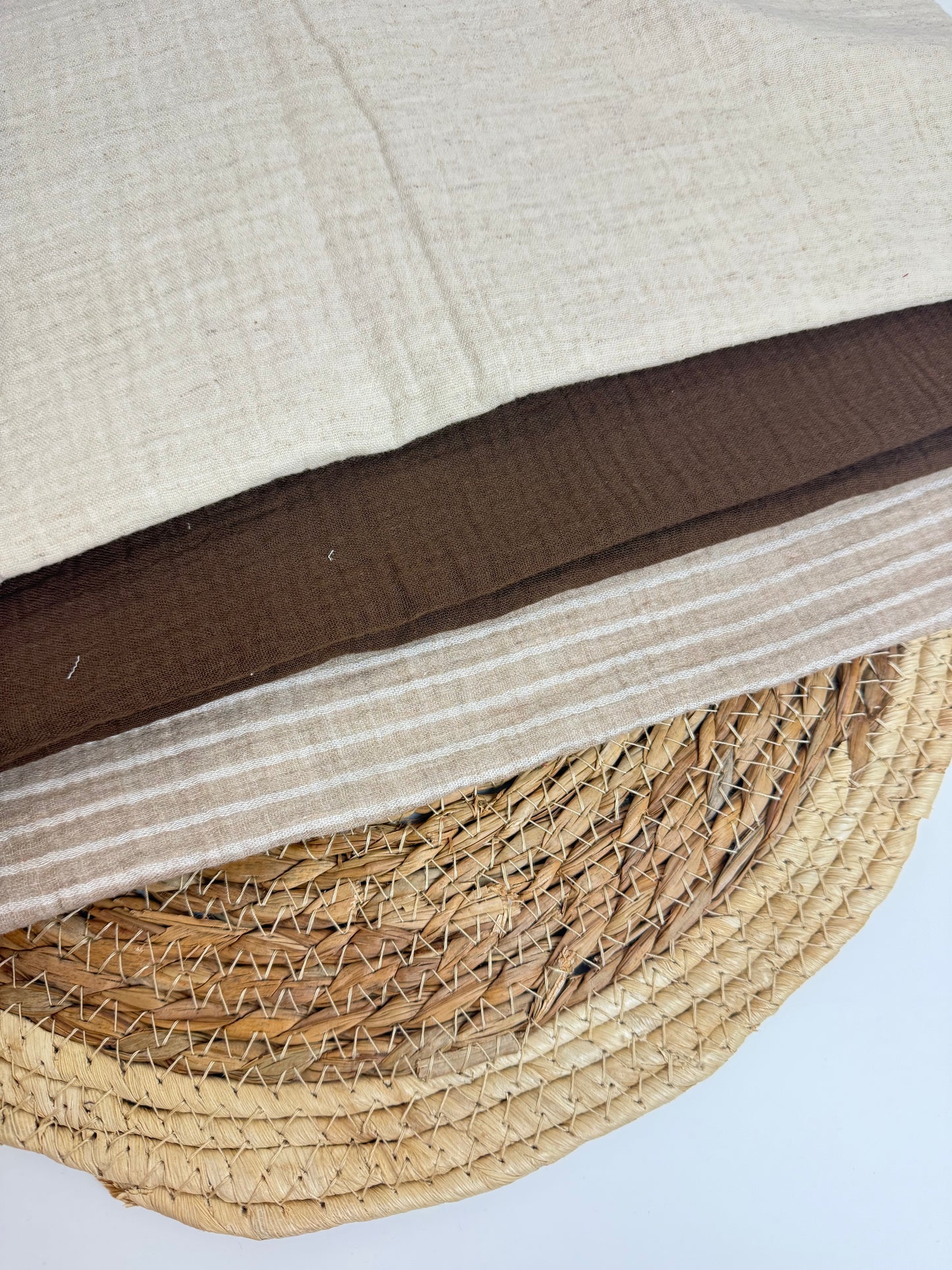 Musselindecke handmade | ca. 130 x 175 cm