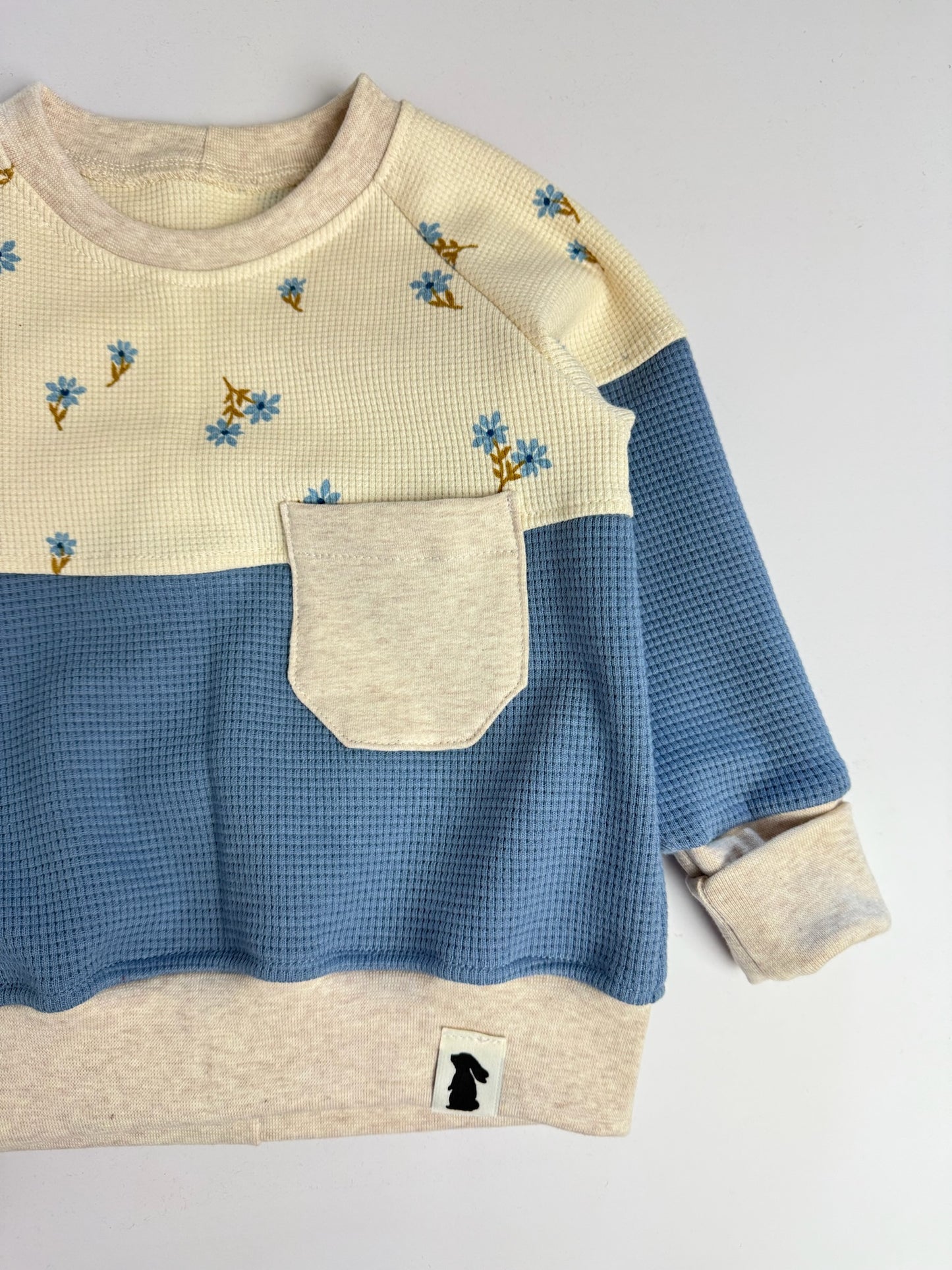 Raglan-Sweater Blumen Colourblock