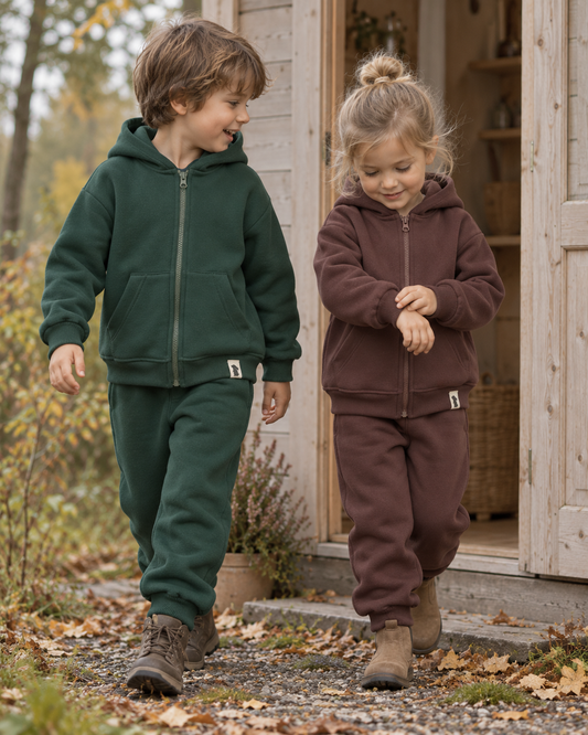 Heavy-Sweatjacke – Tannengrün & Pflaume | Handmade