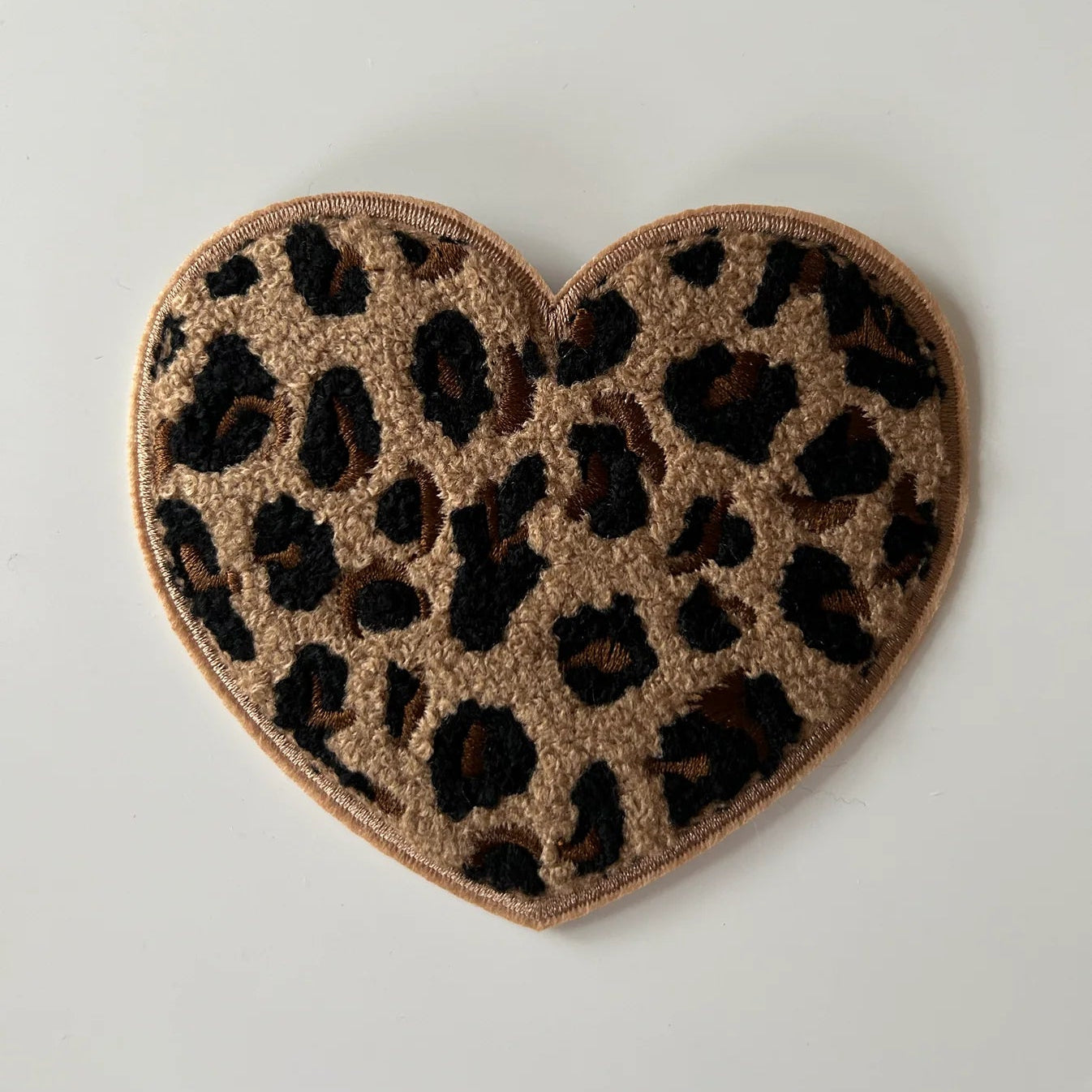Chenille Patch Leo Herz